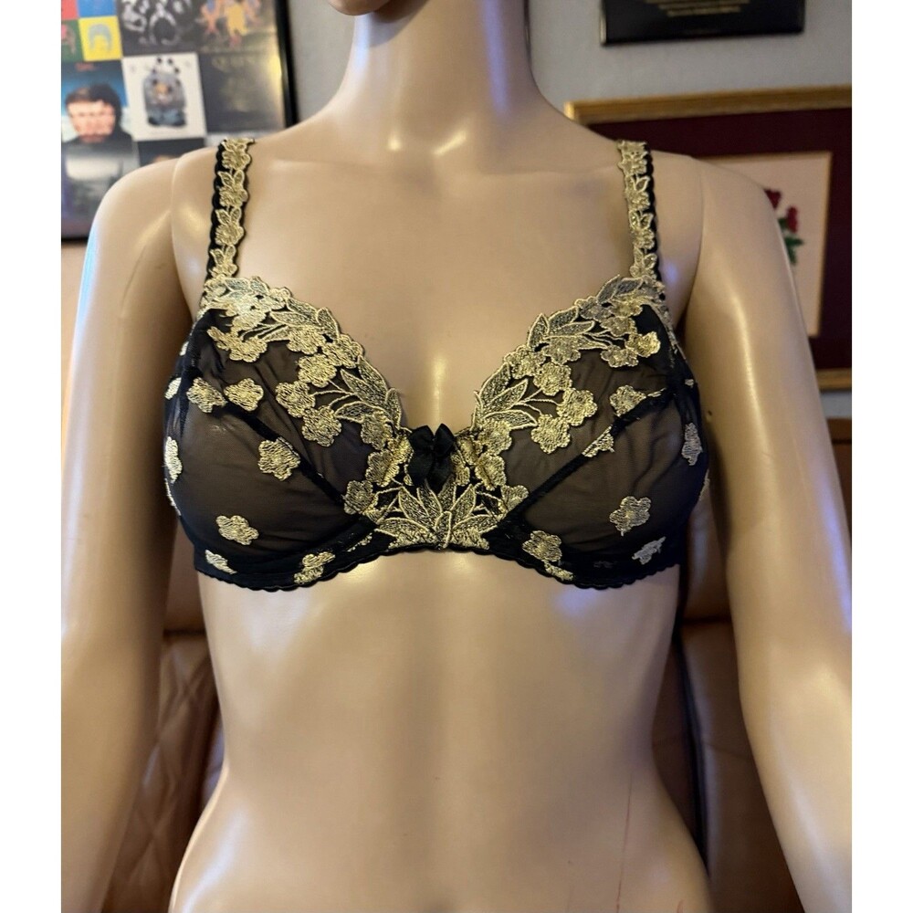 Vintage Victoria’s Secret Black & Gold Lace Bra With Underwire 36B Sexy Luxury